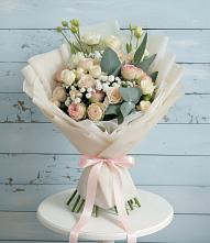 Букет цветов из:  Розы и Лизиантусы #REPLACE_PRED# Ассиновской