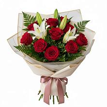 Букет цветов из:  Лилии и Розы в Ассиновской