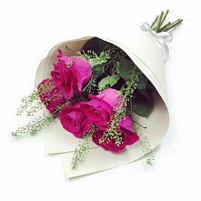 Букет цветов из:  Розы в Ассиновской