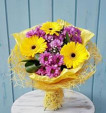 Букет цветов из:  Хризантемы и Герберы в Ассиновской