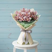 Букет цветов из:  Орхидеи и Розы в Ассиновской