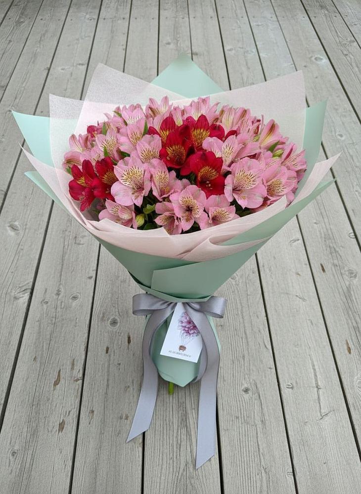 Букет цветов из: Альстромерии в Ассиновской