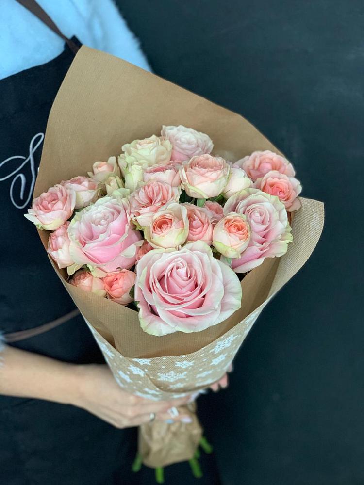 Букет цветов из: Хризантемы и Розы в Ассиновской