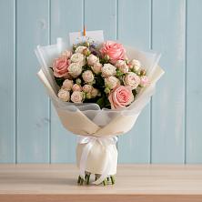 Букет цветов из:  Розы в Ассиновской