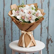 Букет цветов из:  Орхидеи и Розы #REPLACE_PRED# Ассиновской